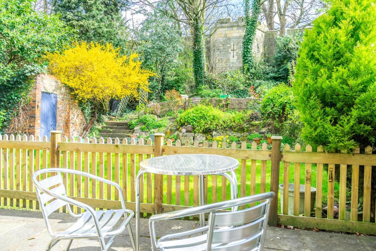 The Cottage By The Walls York Extérieur photo