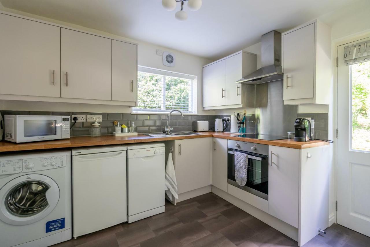 The Cottage By The Walls York Extérieur photo